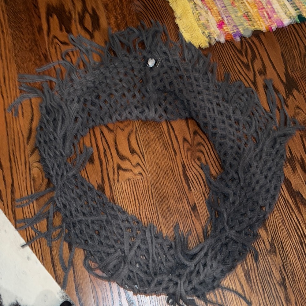 grey knit scarf